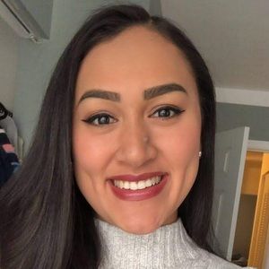 Meet your Posher, Vanessa